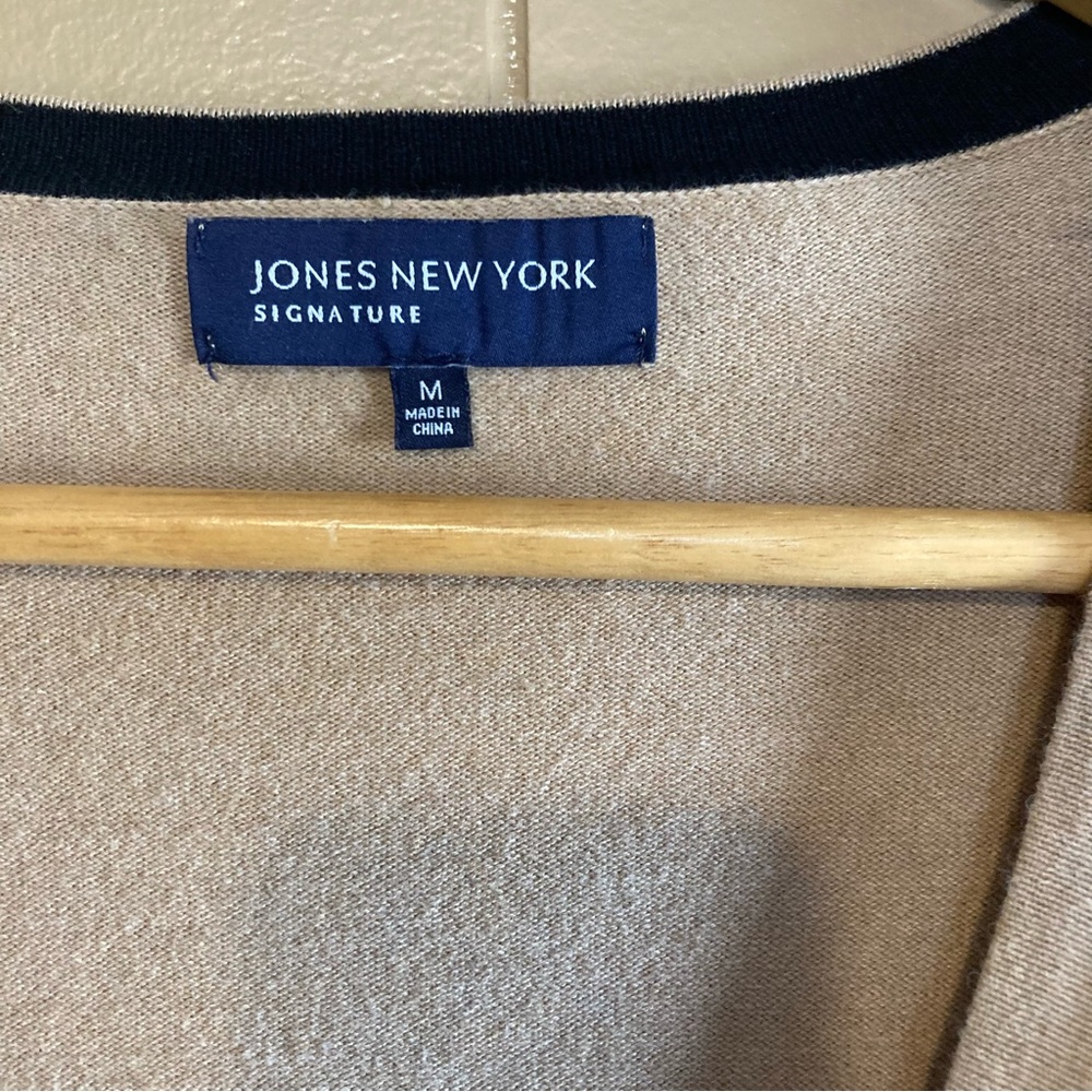 Jones New York Signature Tan with black details Gold Button Cardigan SIZE M - Picture 6 of 9